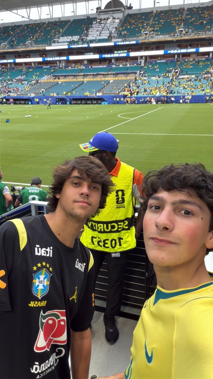 Andre & Felipe, Decant Dream